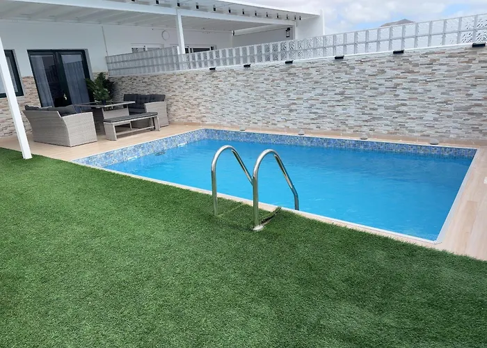 Mike Apartman Playa Blanca