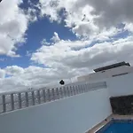Mike Playa Blanca (Lanzarote)