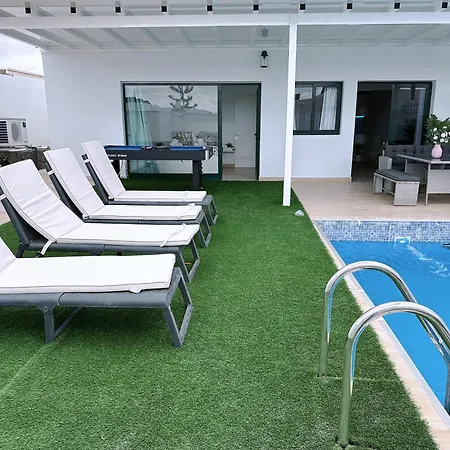 Mike * Πλάγια Μπλάνκα