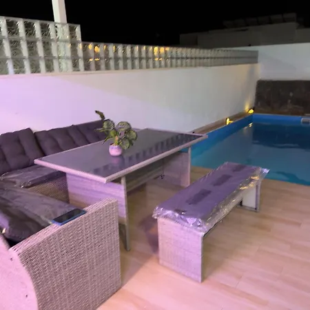 Mike Διαμέρισμα *